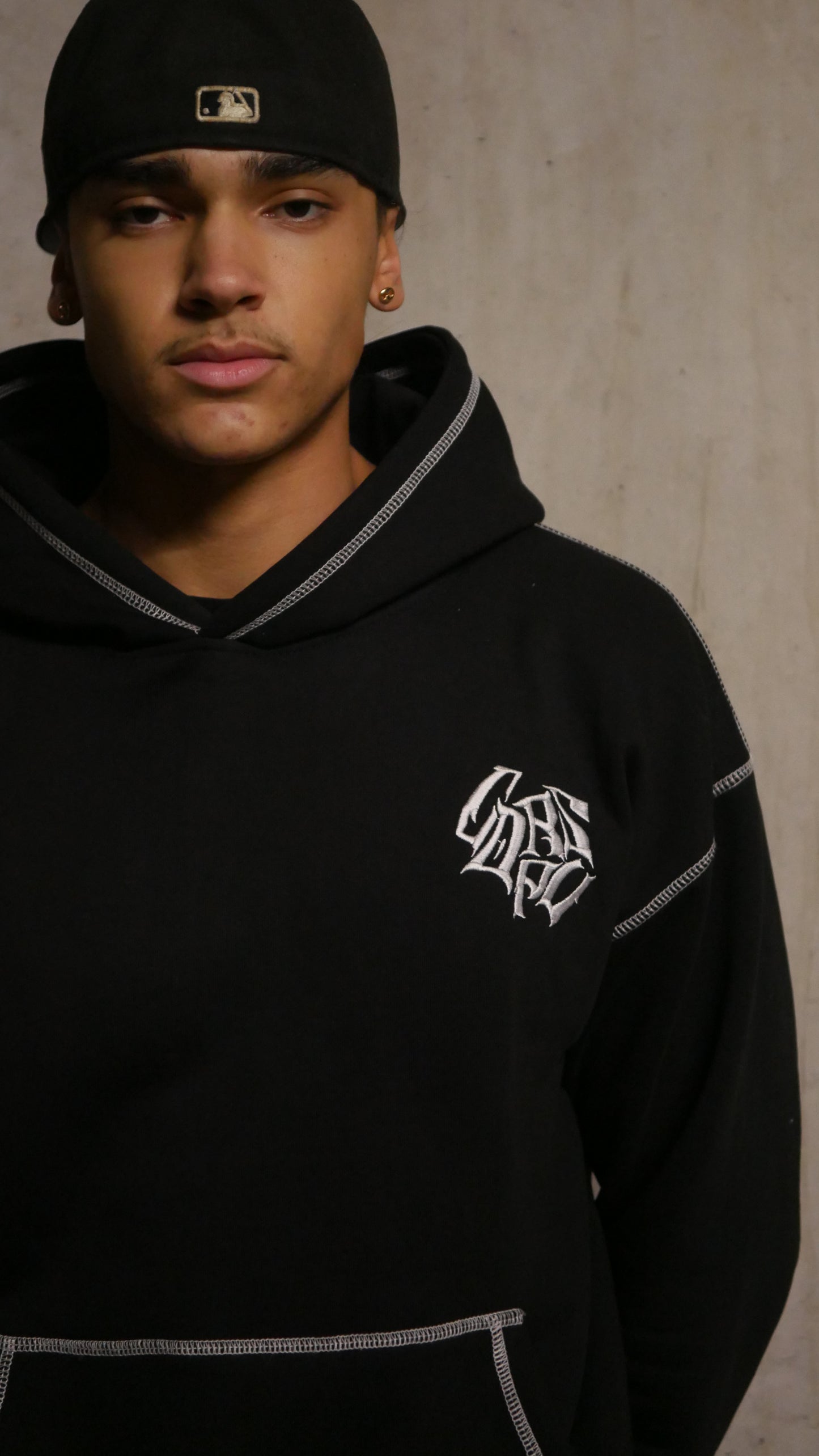 Hoodie Noir Oversize 500GSM — Corpus