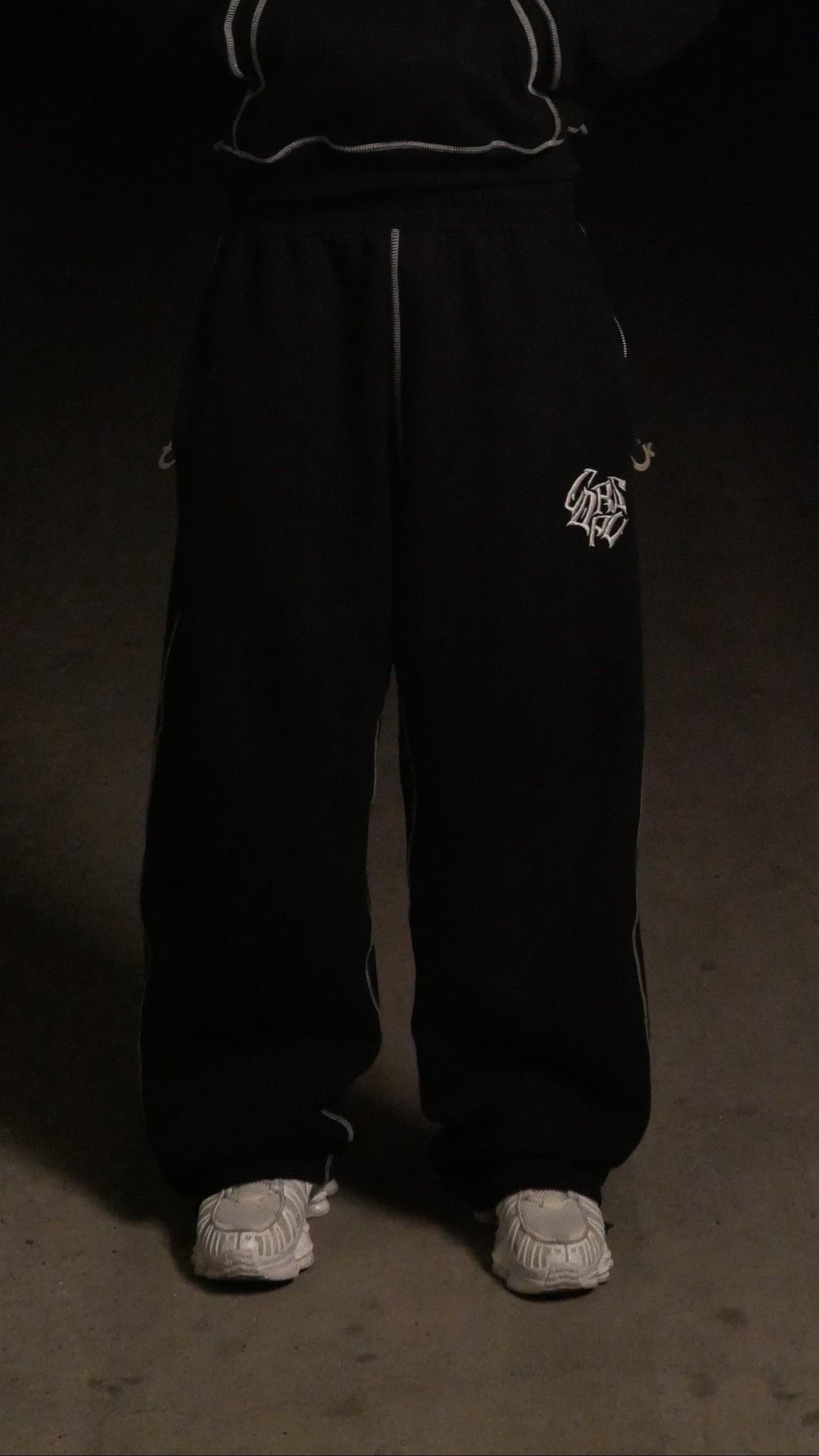 BLACK CORPUS JOGGER
